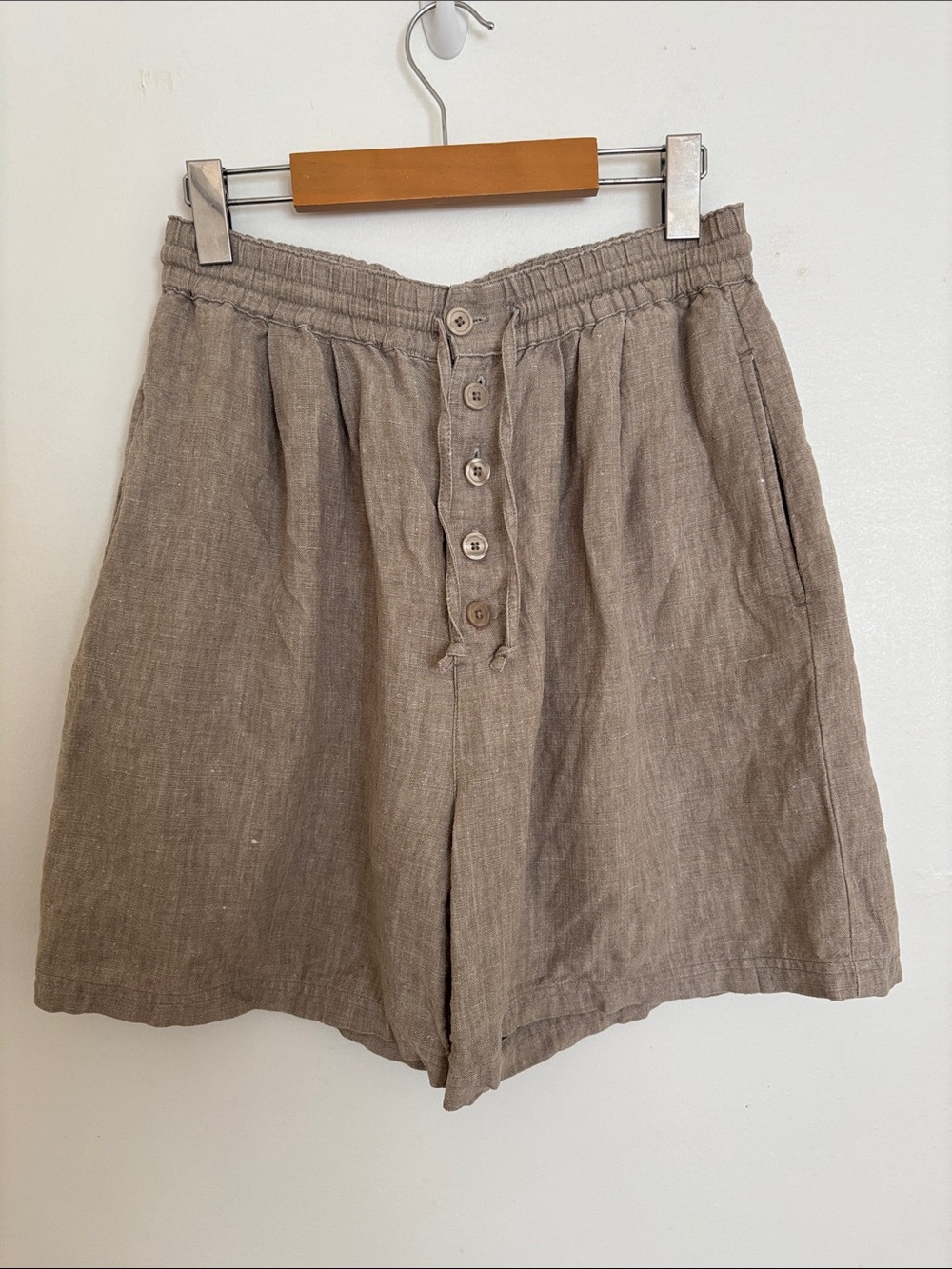 Eddie Bauer linen shorts